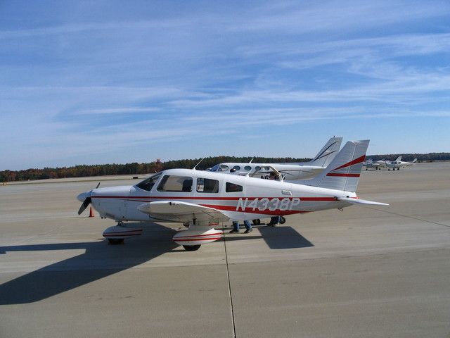 Piper Cherokee (N4338P)