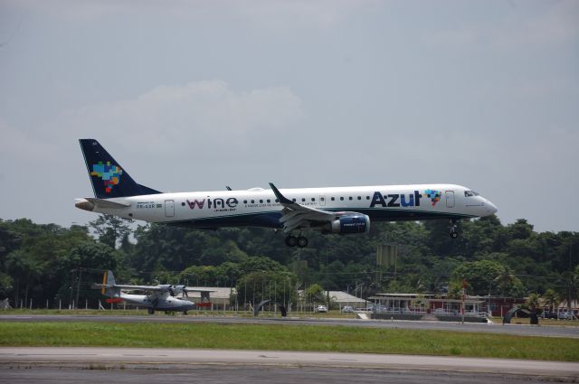 EMBRAER 195 (PR-AXR)