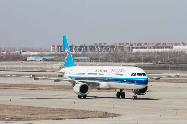 B-6622 — - A321-211(B-6622) Taxiing