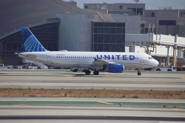 Airbus A320 (N419UA)