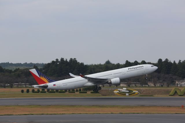 Airbus A330-300 (RP-C3335)