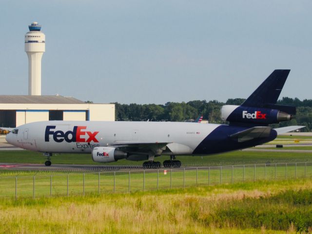 McDonnell Douglas DC-10 (N394FE)