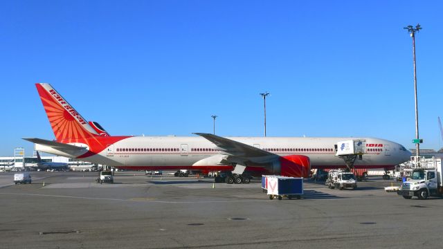 BOEING 777-300 (VT-ALR) - Air India Boeing 777-337ER VT-ALR in New York JFK 