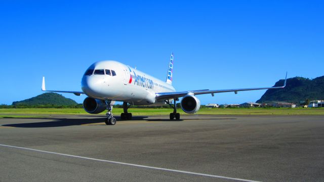 Boeing 757-200 (N195AN)