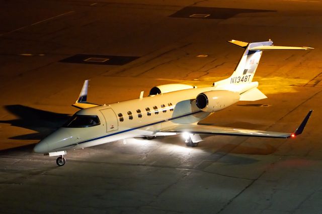 Learjet 40 (N1348T)