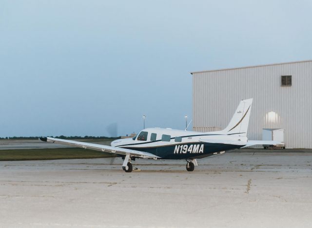 Piper Saratoga (N194MA)