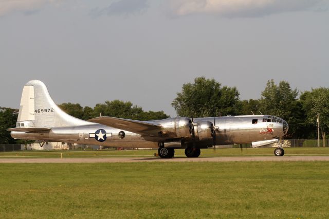 Boeing B-29 Superfortress — - Doc taxiing to the south end.