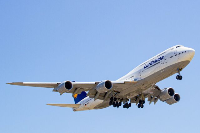 BOEING 747-8 (D-ABYU)