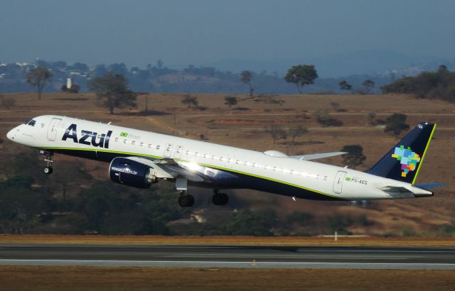 EMBRAER 195 (PS-AEG)