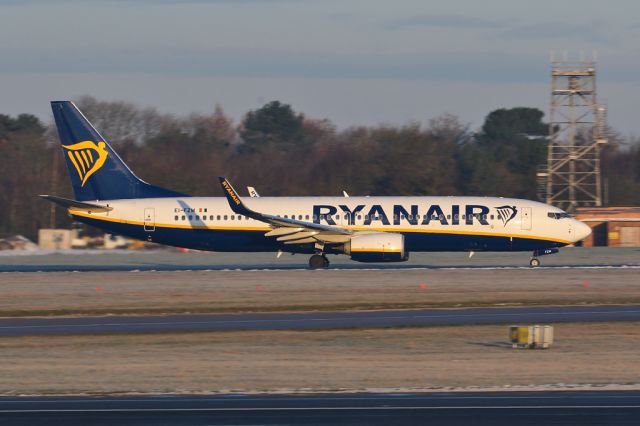 Boeing 737-800 (EI-FZW) - RYR5838 departing to Belfast