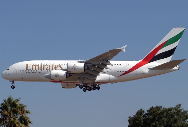 Airbus A380-800 (A6-EDA) - Emirates flight UAE 7223 Super caught on short final to Rwy 25L at Los International Airport (LAX)