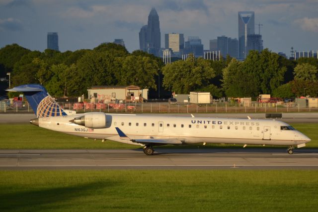 Canadair Regional Jet CRJ-700 (N163GJ) - Departing 18C at KCLT - 8/3/18