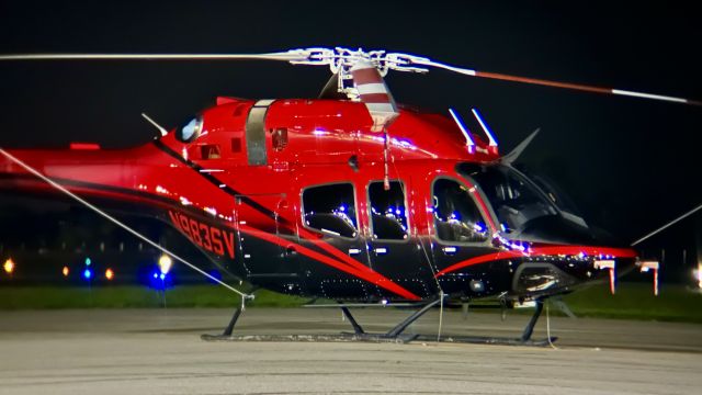 Bell 429 GlobalRanger (N983SV) - A 2018 Bell 429 GlobalRanger, SN 57348, sitting on the ramp at KHUF overnight. 9/20/22. 