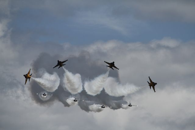 — — - Waddington air show.