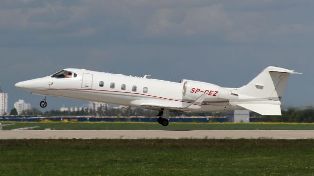 Learjet 60 (SP-CEZ)