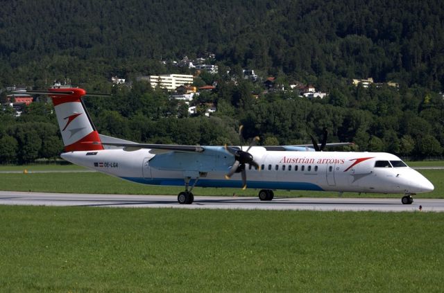 de Havilland Dash 8-400 (OE-LGA)