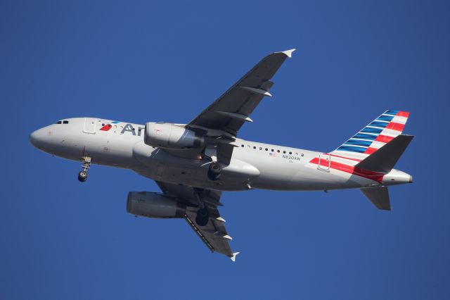 Airbus A319 (N820AW)