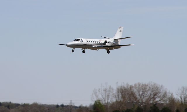 Cessna Citation V (N168EA) - N168EA inbound from VNY. It is not too often that we get turbine visitors to LMO, but always glad to have em.