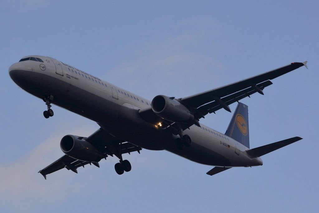Airbus A321 (D-AISQ)