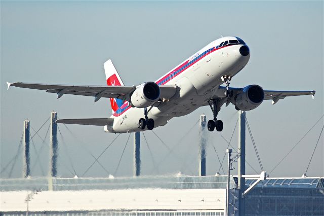 Airbus A320 (9H-AEI)