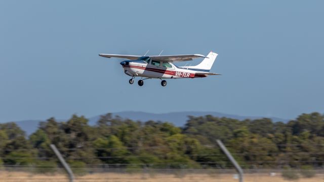 Cessna Centurion (VH-TLR)