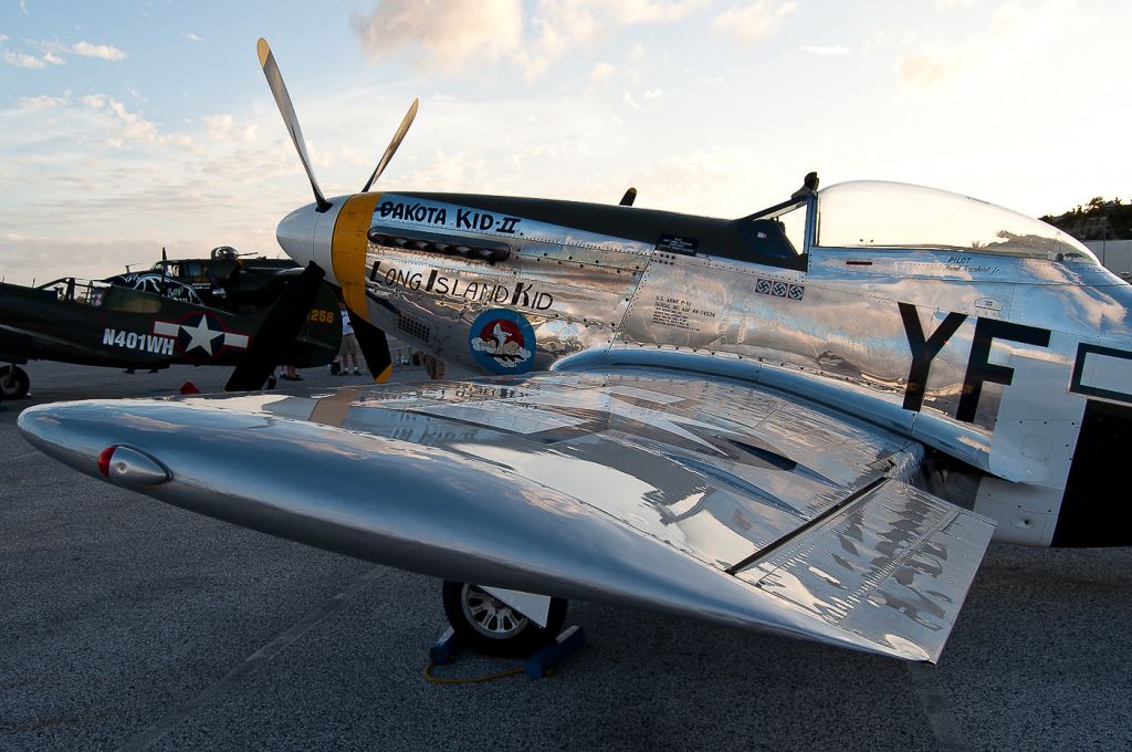 North American P-51 Mustang (N151HR)