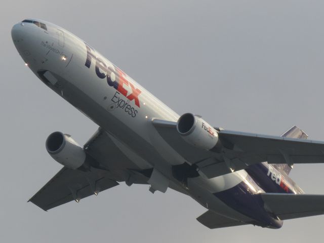 McDonnell Douglas DC-10 (N567FE) - MD-10 rocketing out of SAN for a morning cargo haul. January 2016