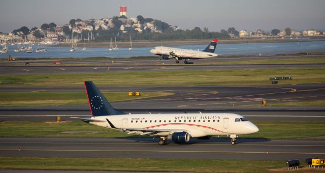 Embraer 170/175 (N821MD)