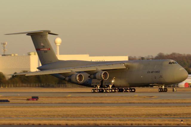 Lockheed C-5 Galaxy (89-0012) - United States Air Force Lockheed C-5 Galaxy 1/8/14