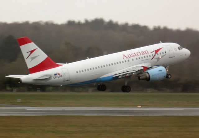 Airbus A319 (OE-LDB)