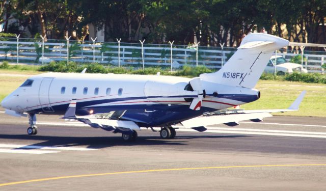 Bombardier Challenger 300 (N518FX)