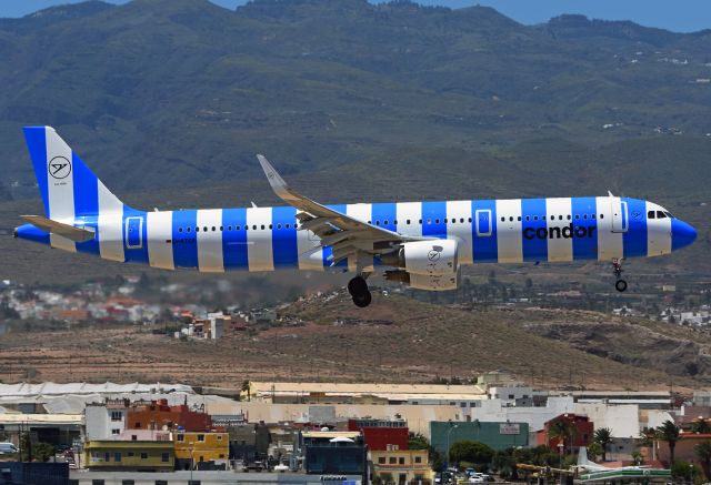 Airbus A321 (D-ATCF) - New livery for Condor. This A321 is the Sea color.