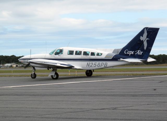 Cessna 402 (N258PB)