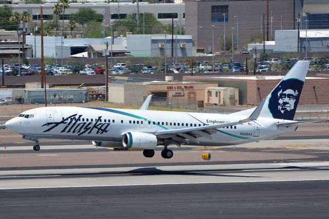 Boeing 737-800 (N568AS) - Alaska Boeing 737-890 N568AS Employee Powered at Phoenix Sky Harbor on June 18, 2016.