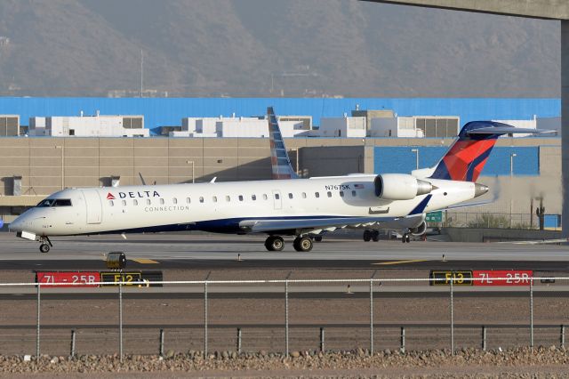 Canadair Regional Jet CRJ-700 (N67SK)