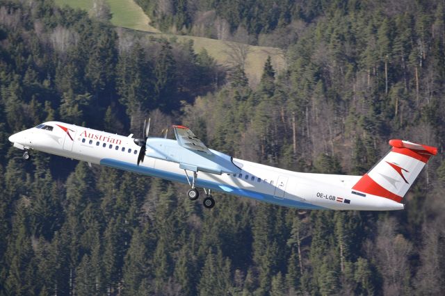 de Havilland Dash 8-400 (OE-LGB)