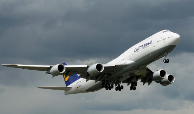 BOEING 747-8 (D-ABYA)