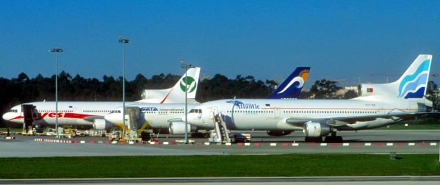 Lockheed L-1011 TriStar (CS-TMX) - 2001 - 2 L-1011!