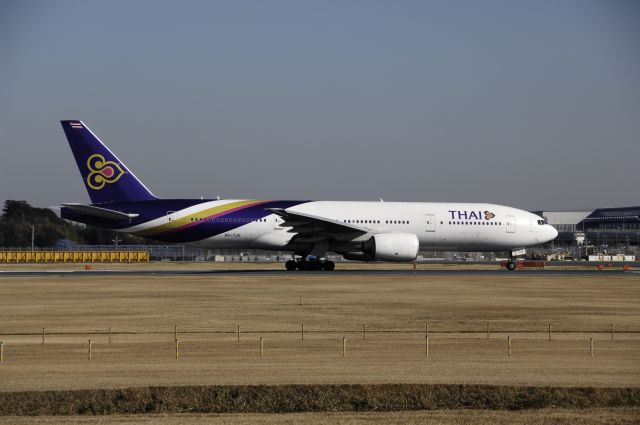 Boeing 777-200 (HS-TJG) - Departure at NRT Airport Runway 16R on 2011/12/12