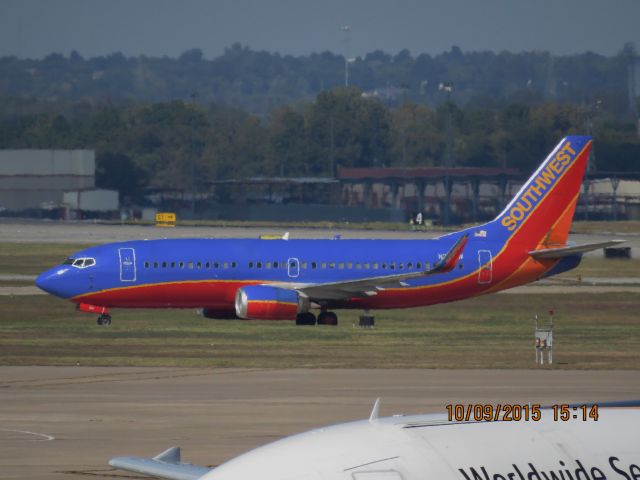 BOEING 737-300 (N391SW)