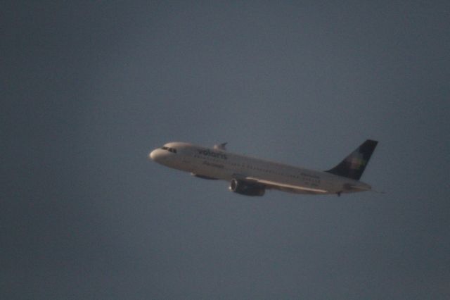 Airbus A320 (N512VL) - DEPARTURE 27 MMTJ