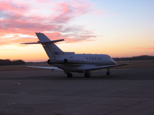 Hawker 800 (N807LX) - 11/7/10