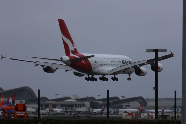 Airbus A380-800 (VH-OQH)