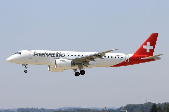 Embraer E190-E2 (HB-AZF)