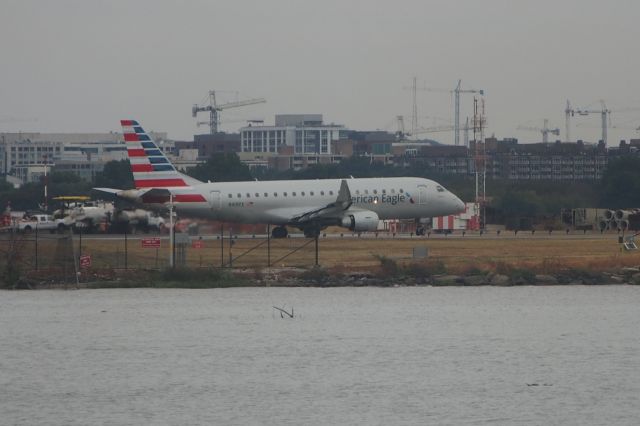 Embraer 170/175 (N419YZ)