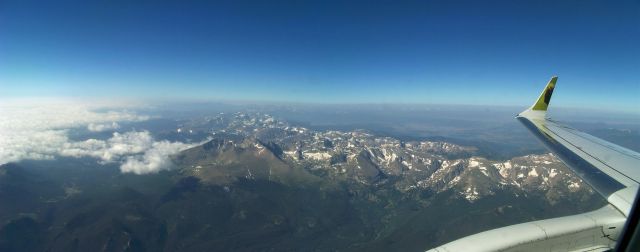 Embraer ERJ-190 (N170HQ) - Rockies west of Denver, CO