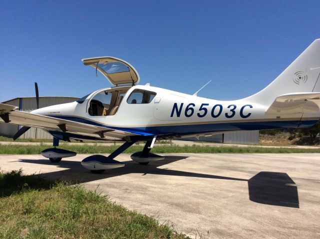 Cessna 350 (N6503C)