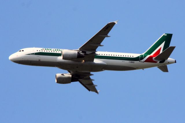 Boeing 737-800 (I-BIKD)