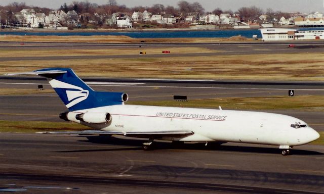 BOEING 727-200 (N315NE) - From April 2001