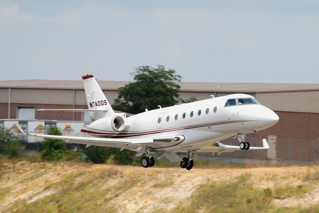 IAI Gulfstream G200 (N740QS)